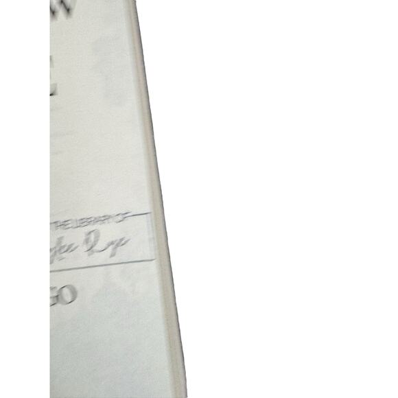 Shadow and Bone by Leigh Bardugo (Paperback) - Picture 8 of 8